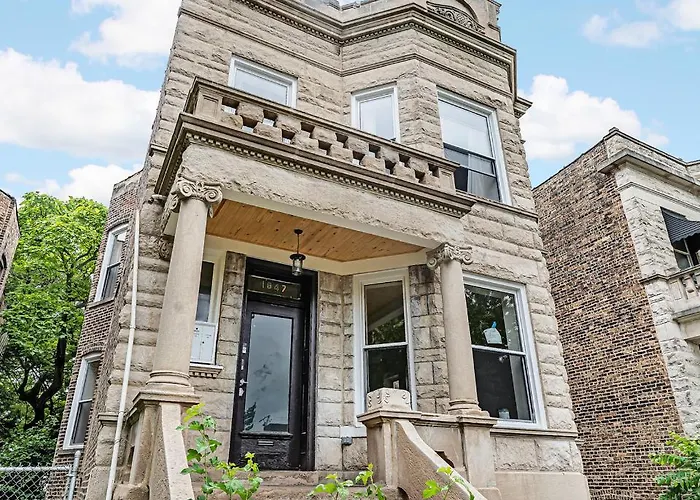 Apartment Spacious 5-br Next To Transit Free Parking *